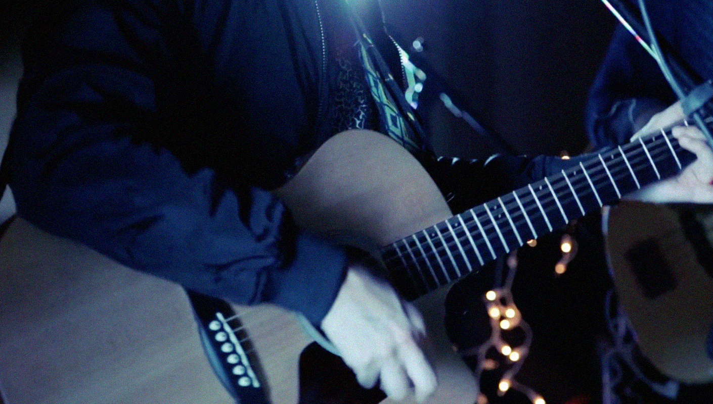 Charlie Rodd performing at Brands&People xmas party