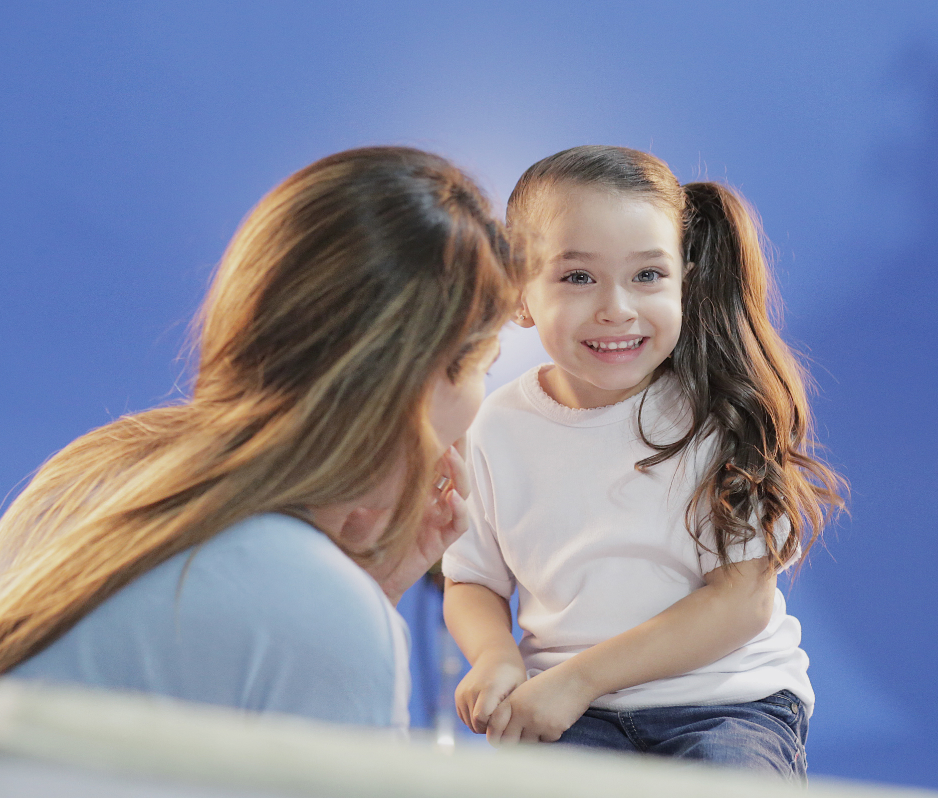 Toddler with her mom