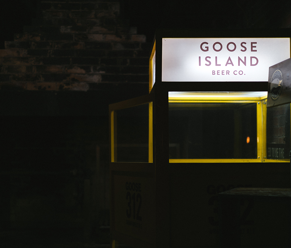Goose Island beer co sign