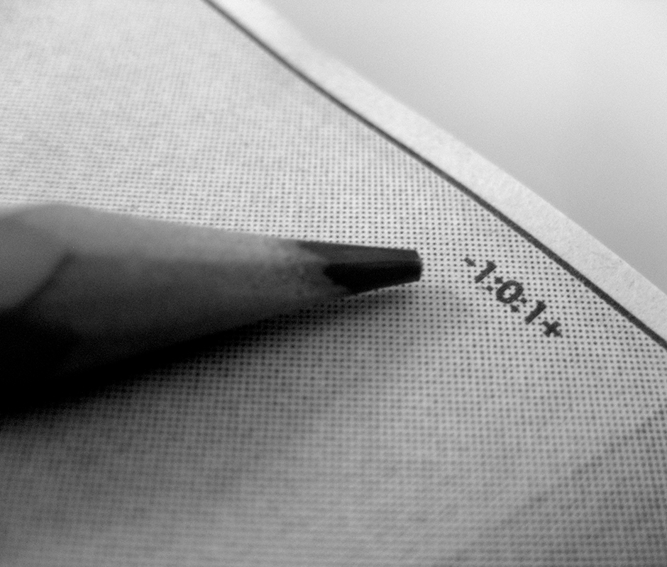 Menos uno cero uno logo