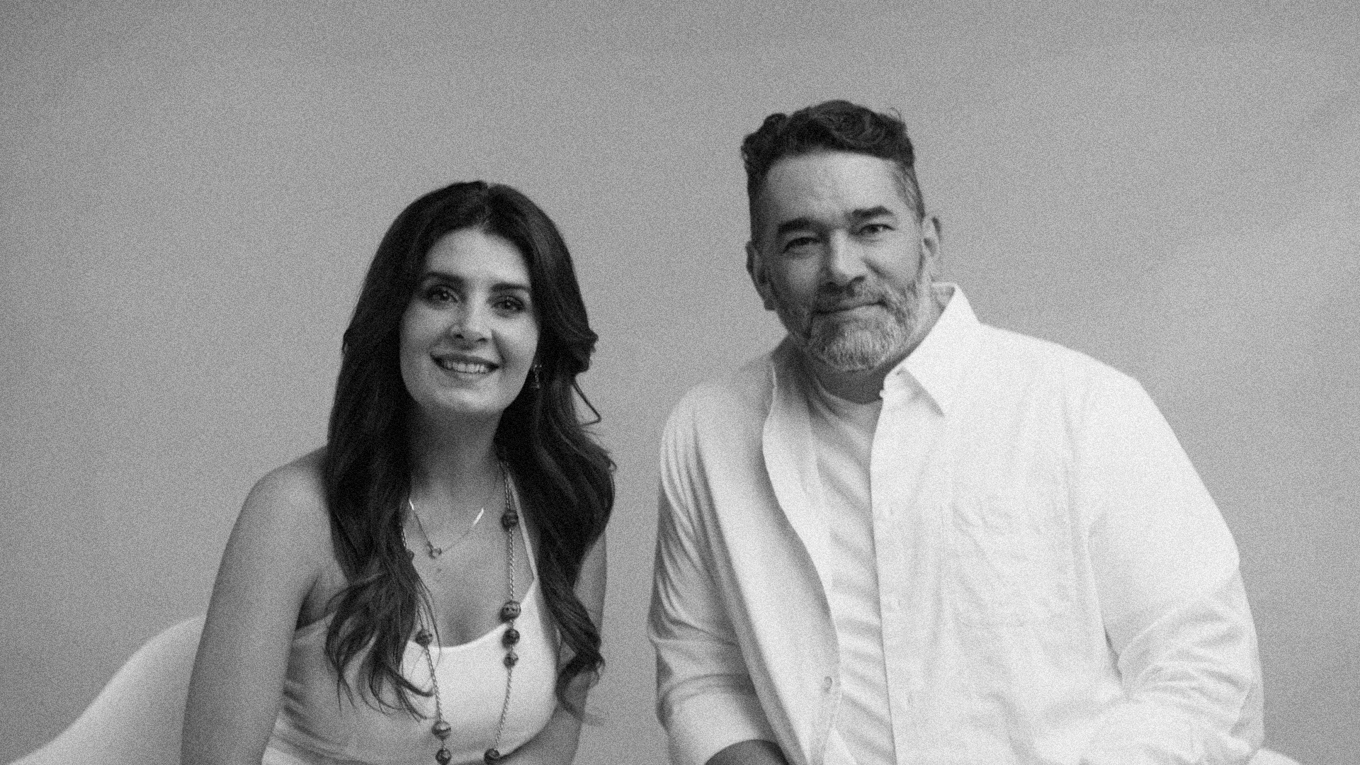 Mayrin & Eduardo 1 minuto vs cancer awareness ad