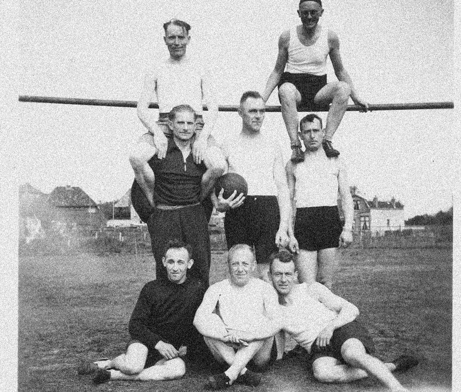Old photo of a soccer ball team